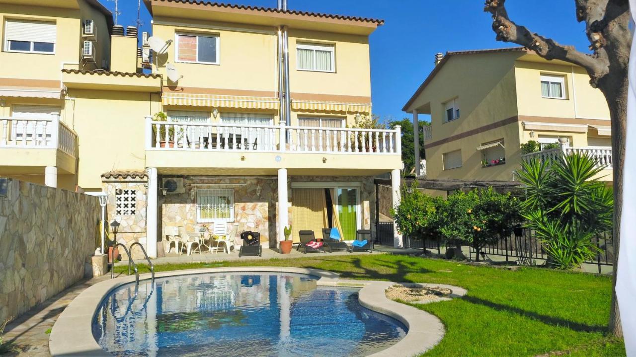 Villa Carolina Mataro Exterior photo