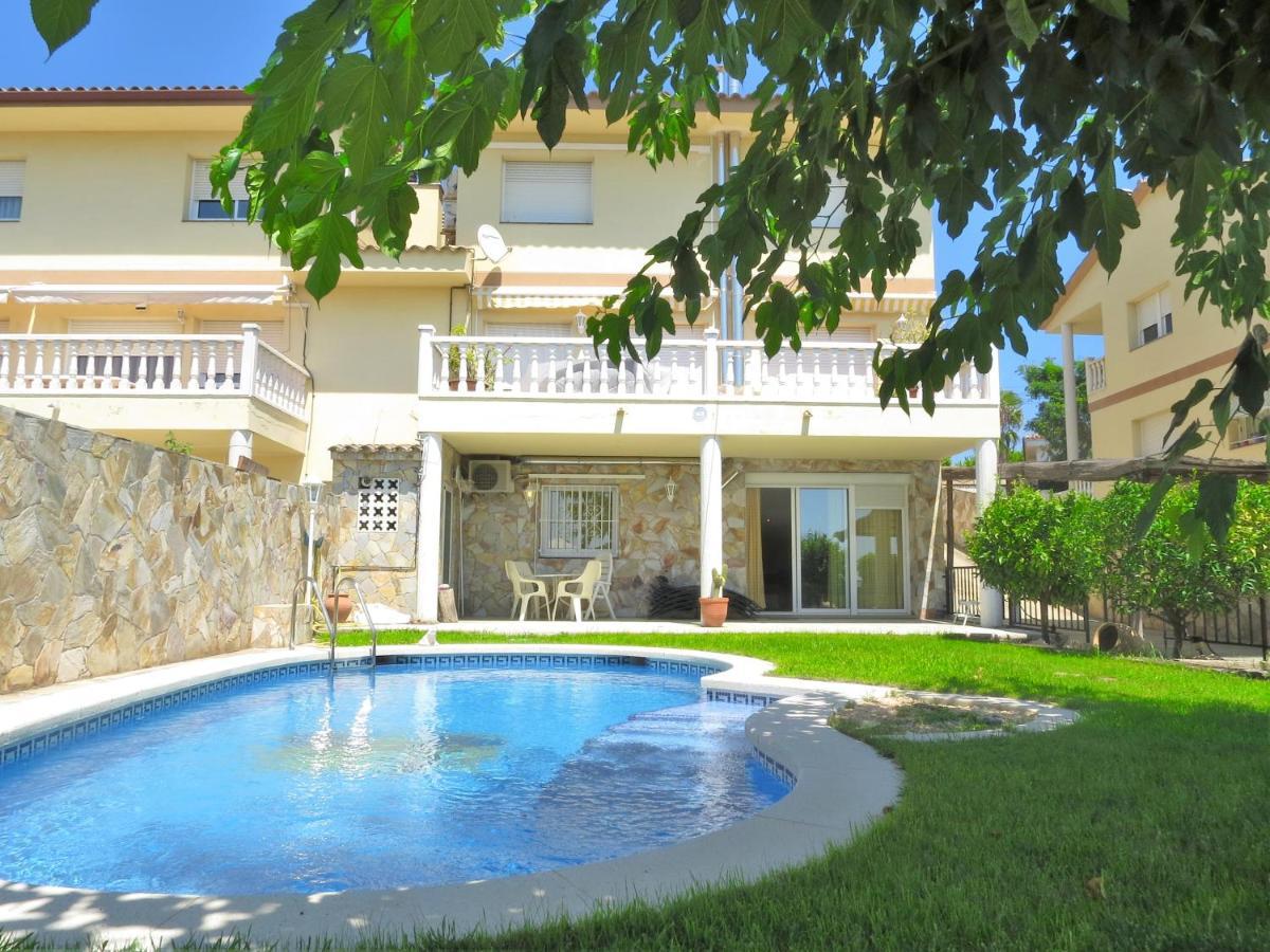 Villa Carolina Mataro Exterior photo